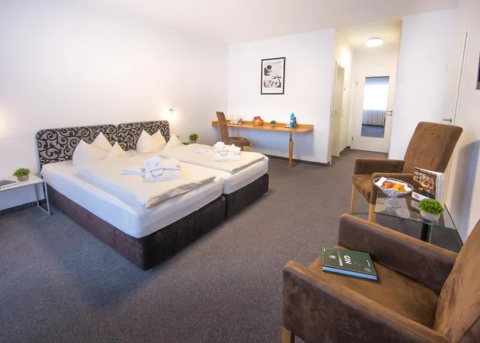 Отель Am Kurpark Spaeth 4*