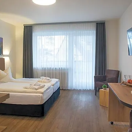 Am Kurpark Spaeth 4*