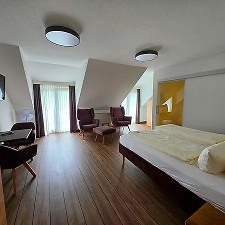 Am Kurpark Spaeth 4*