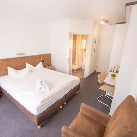 Отель Am Kurpark Spaeth 4*